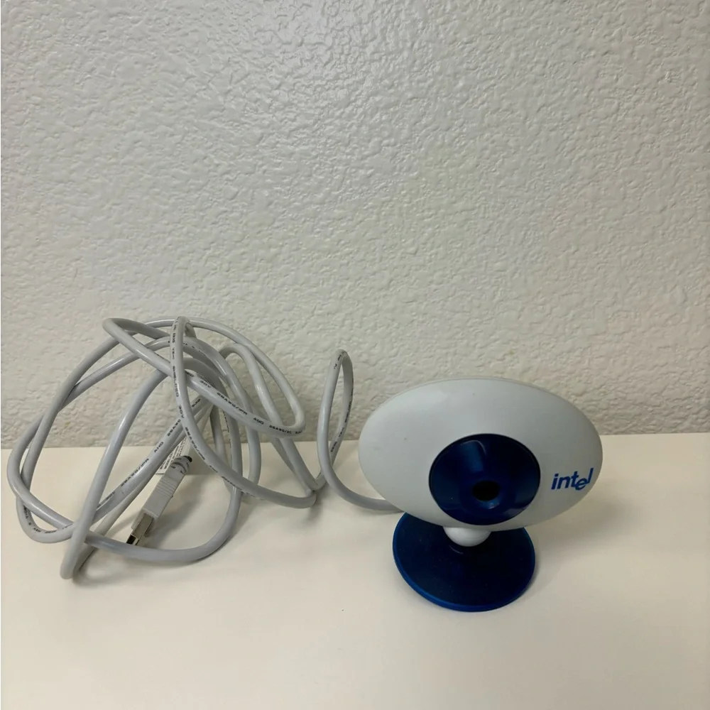 Intel Model CS110 PC Camera Vintage USB Digital Computer(Just the camera)